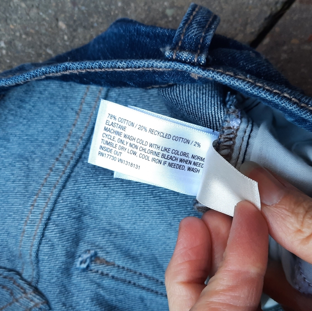 Universal Thread High Rise Flare Jeans - Picture 6 of 8